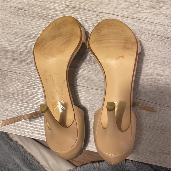 Kate and Mel - size 38 - nude - Picture 2 of 6